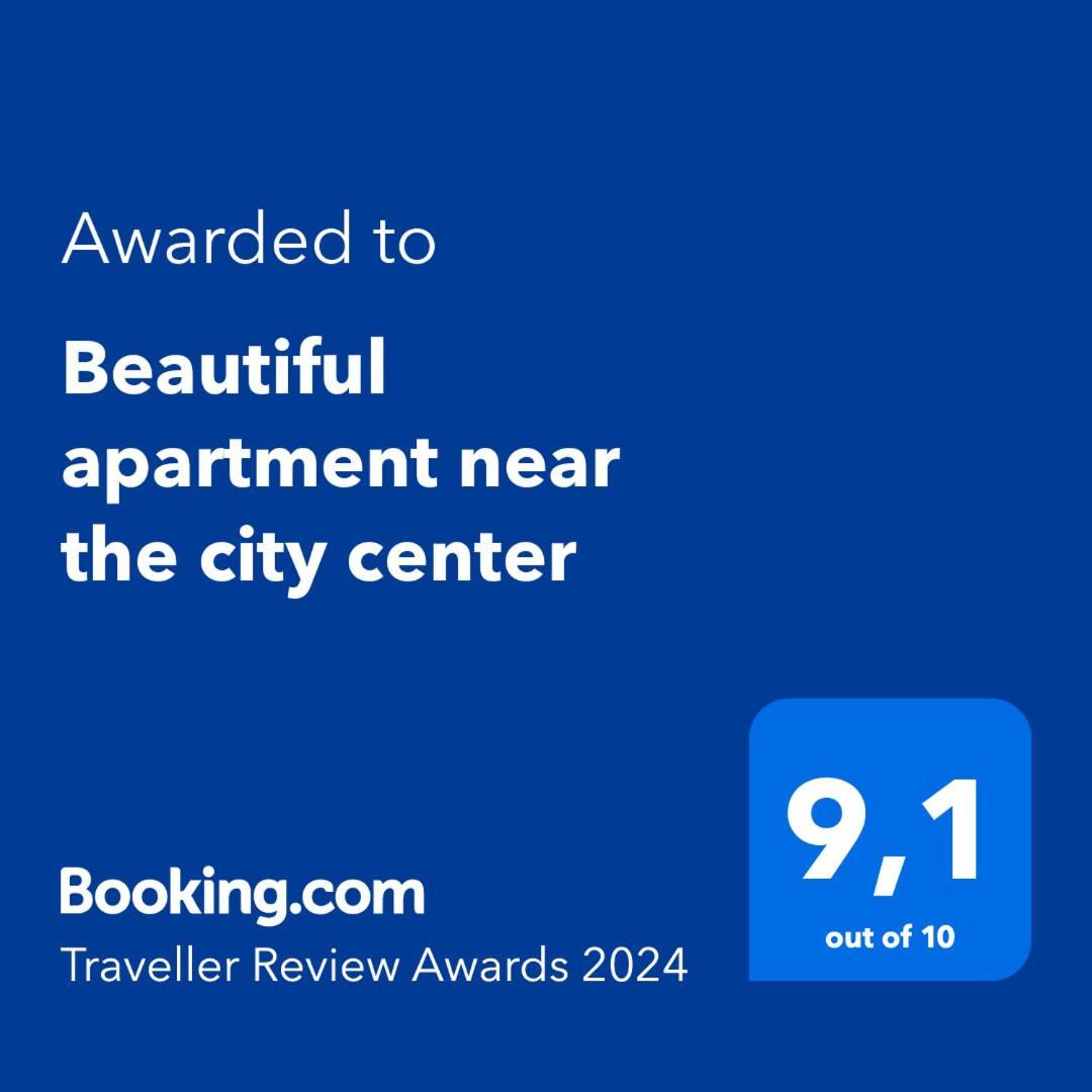 Beautiful Apartment Near The City Center 코시체 외부 사진